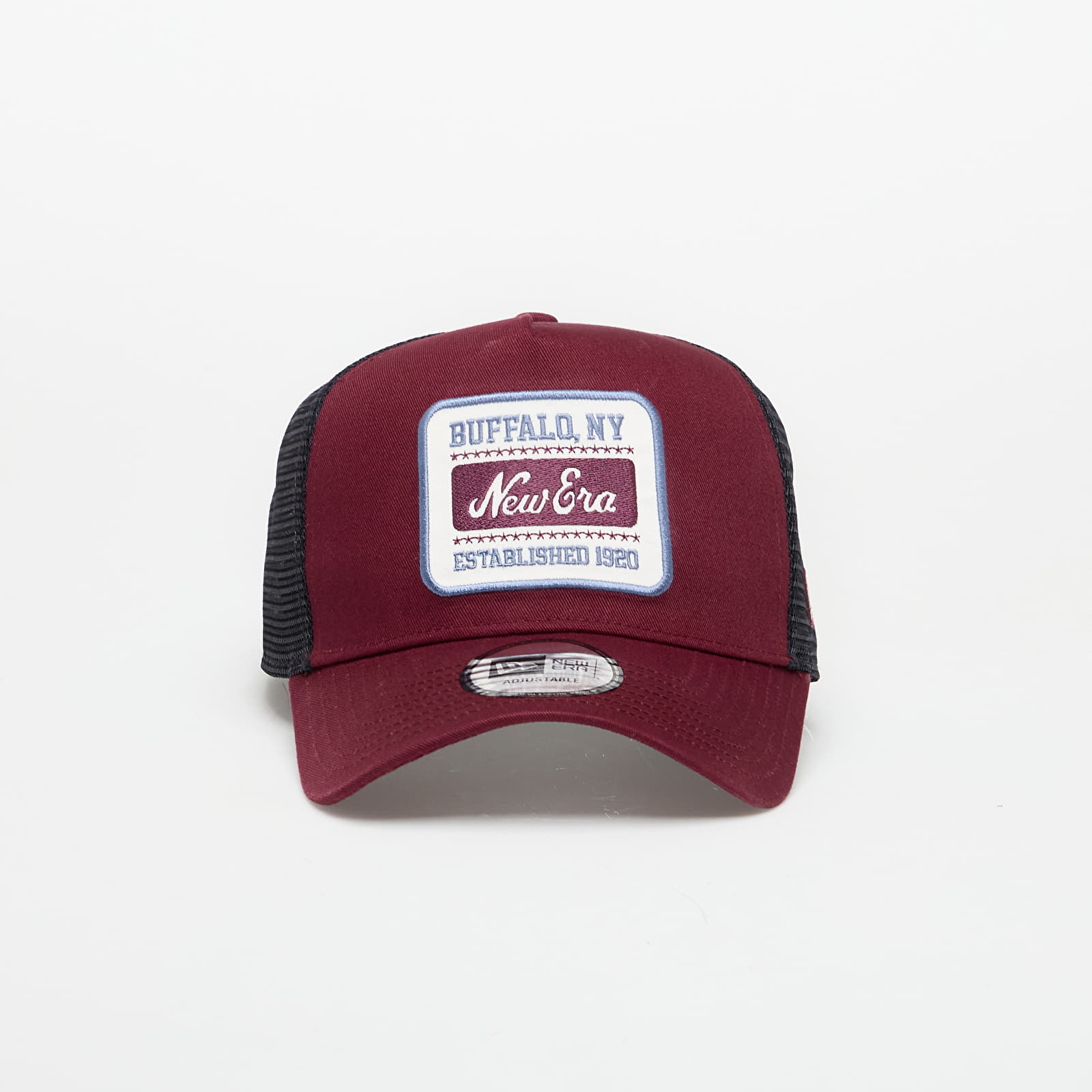 Șepci pentru bărbați New Era Buffalo NY 9FORTY Trucker Cap Frosted Burgundy/ Min