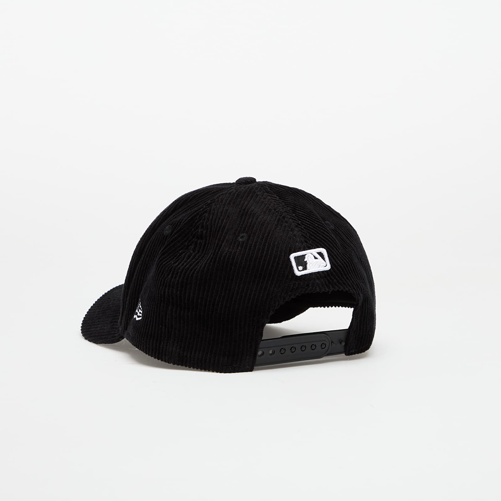 Mützen für Männer New Era New York Yankees 9FORTY Cord Cap Black
