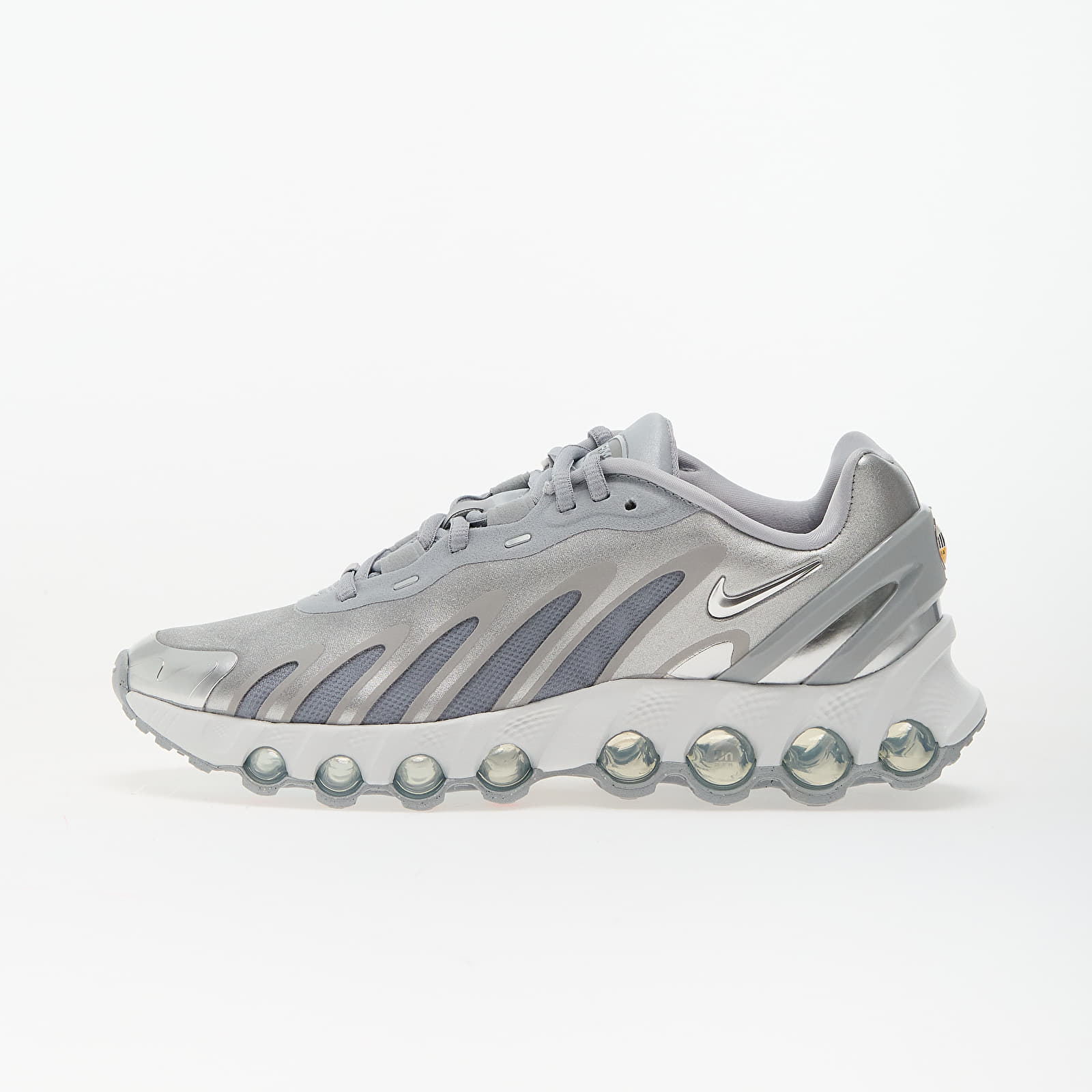 Încălțăminte și sneakerși pentru femei Nike W Air Max DN8 Wolf Grey/ Metallic Silver-Off White