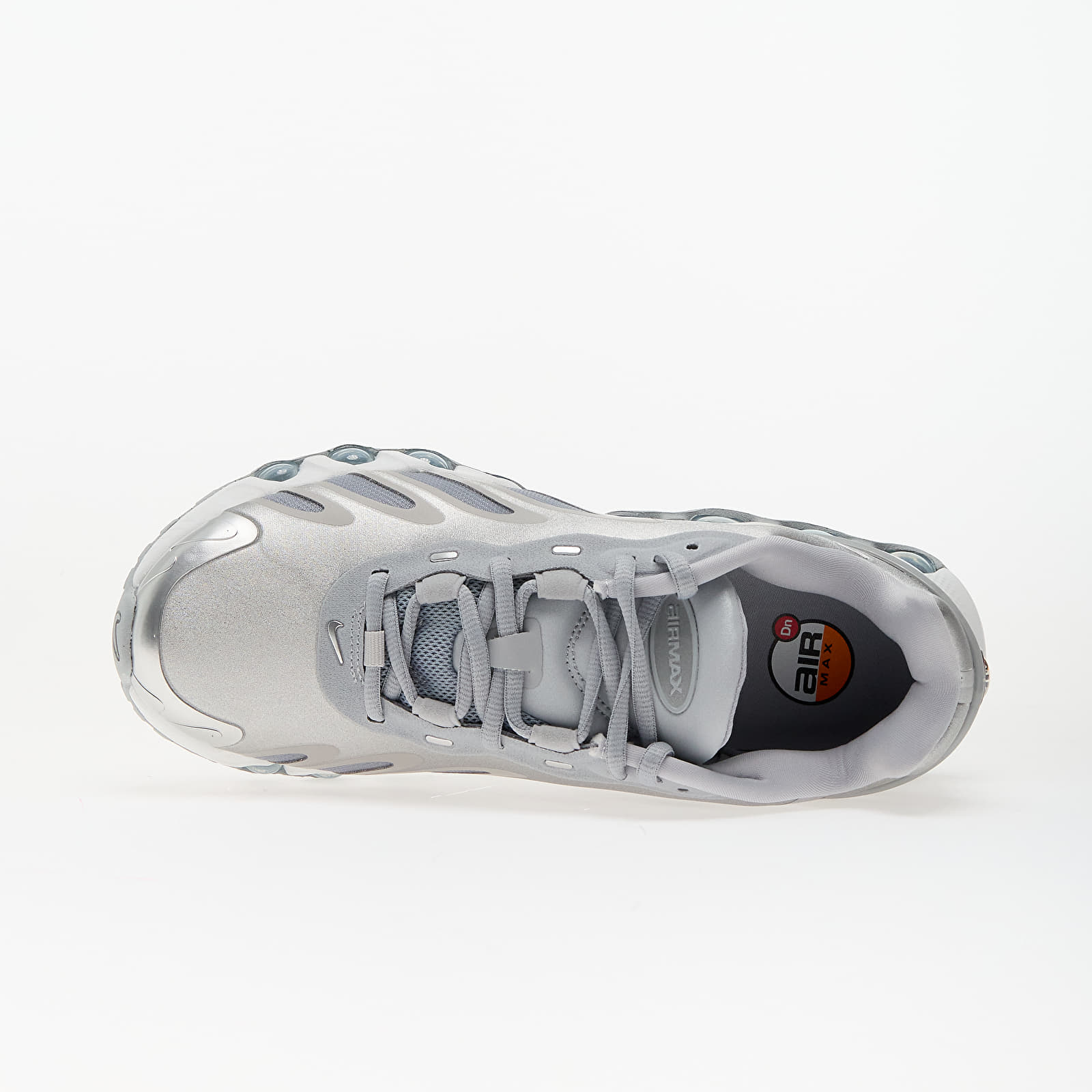Încălțăminte și sneakerși pentru femei Nike W Air Max DN8 Wolf Grey/ Metallic Silver-Off White