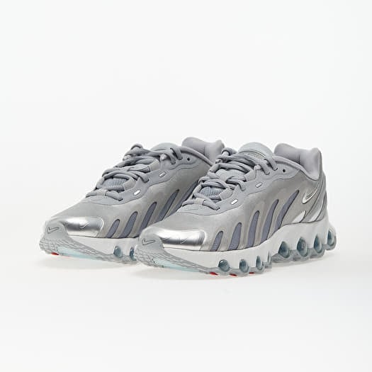 Nike W Air Max DN8 Wolf Grey/ Metallic Silver-Off White | Queens
