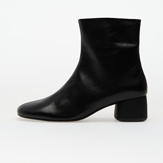 Vagabond Livia Black