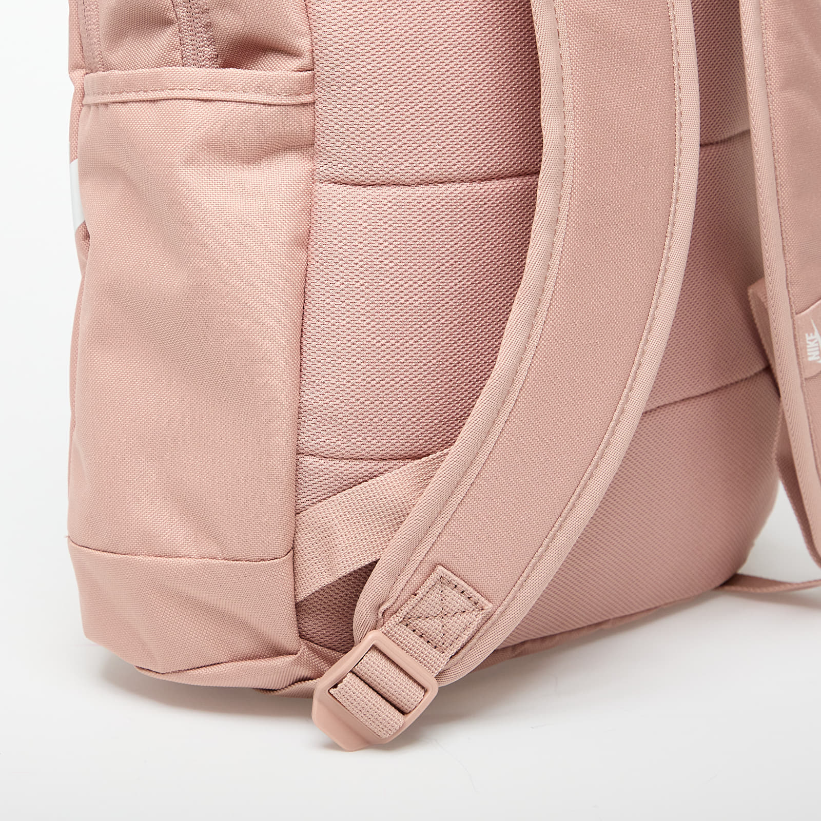 Hátizsákok Nike Elemental Backpack (21L) Particle Pink/ Particle Pink/ Summit White