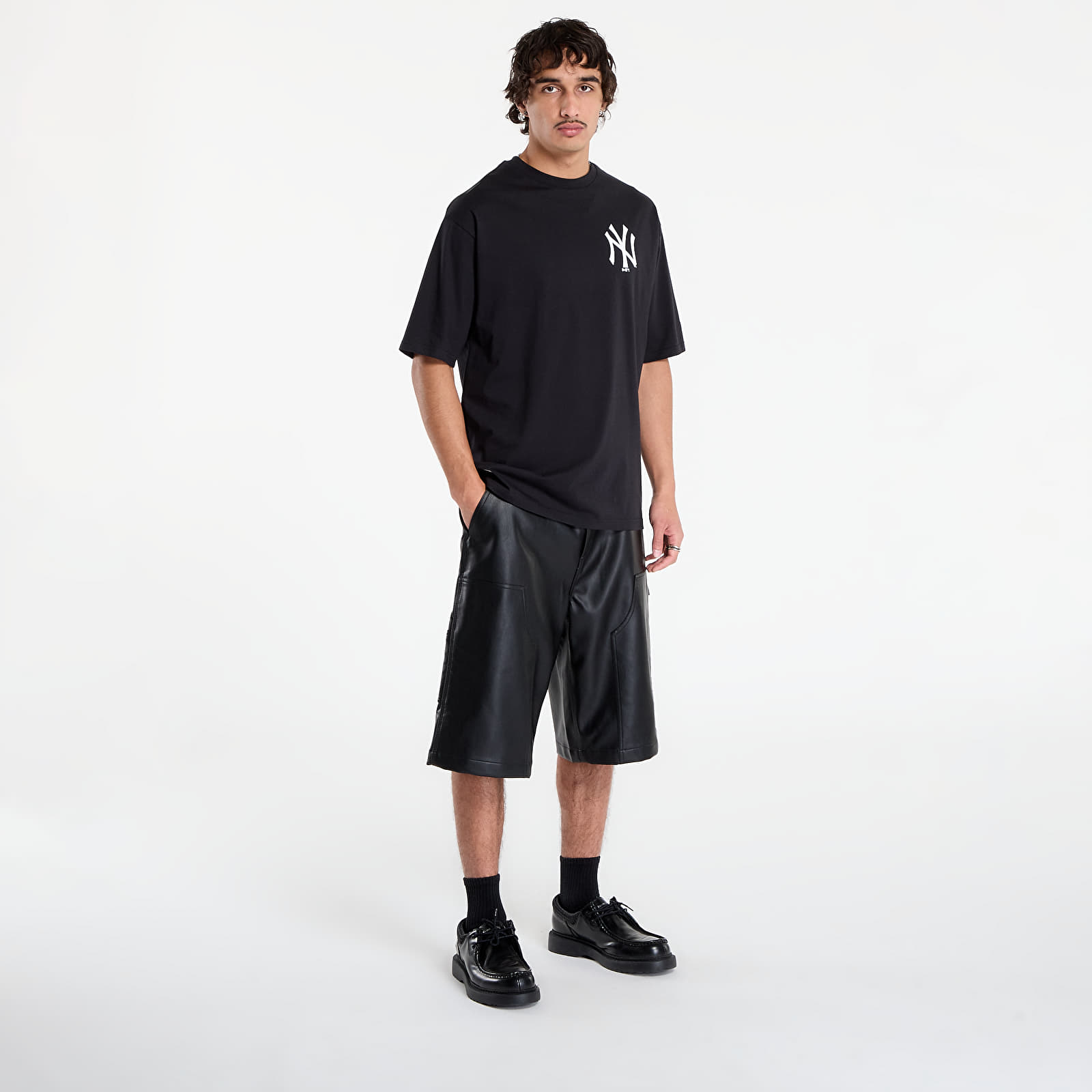 T-Shirts Männer New Era MLB Essentials Lc Os Tee New York Yankees Black/ White