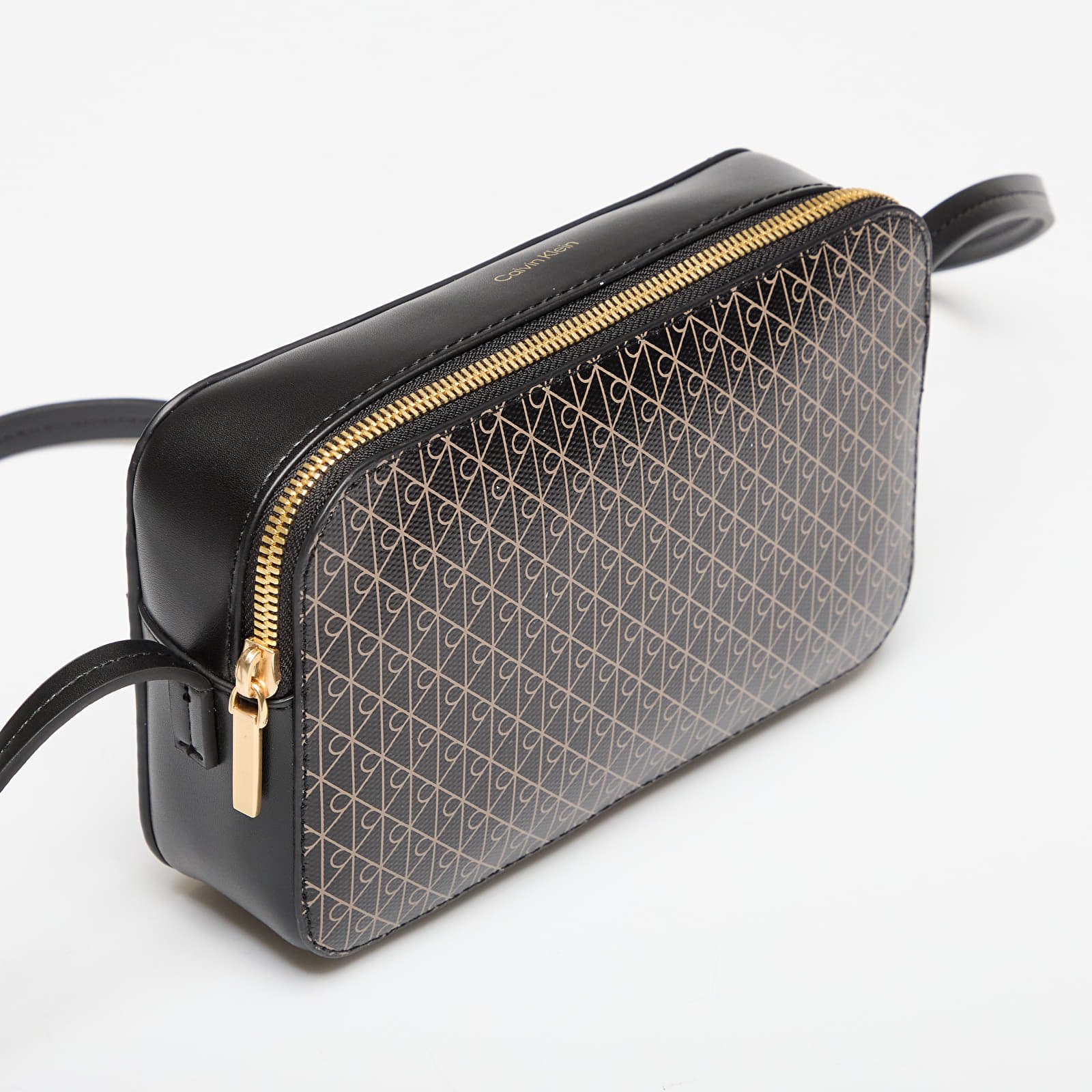 Umhängetaschen für Männer Calvin Klein Emblem Aop Elongated Camera Bag