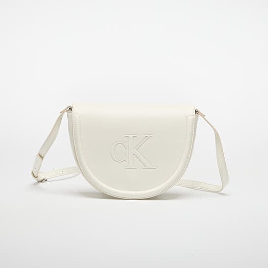 Tasche Calvin Klein Bold Ck Saddle Crossbody