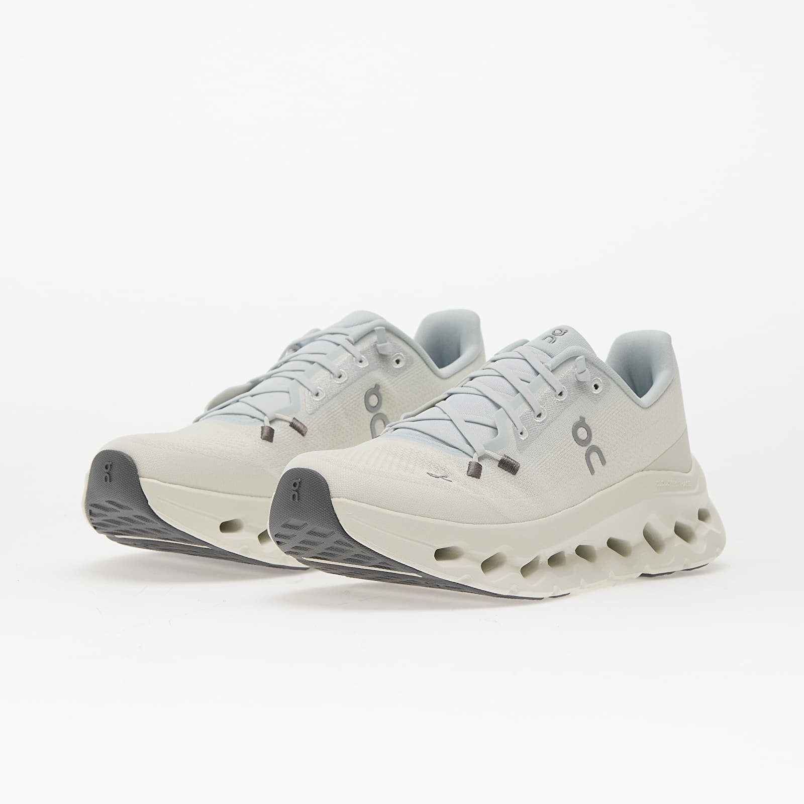 Women's sneakers and shoes On W Cloudtilt Arctic/ Ice