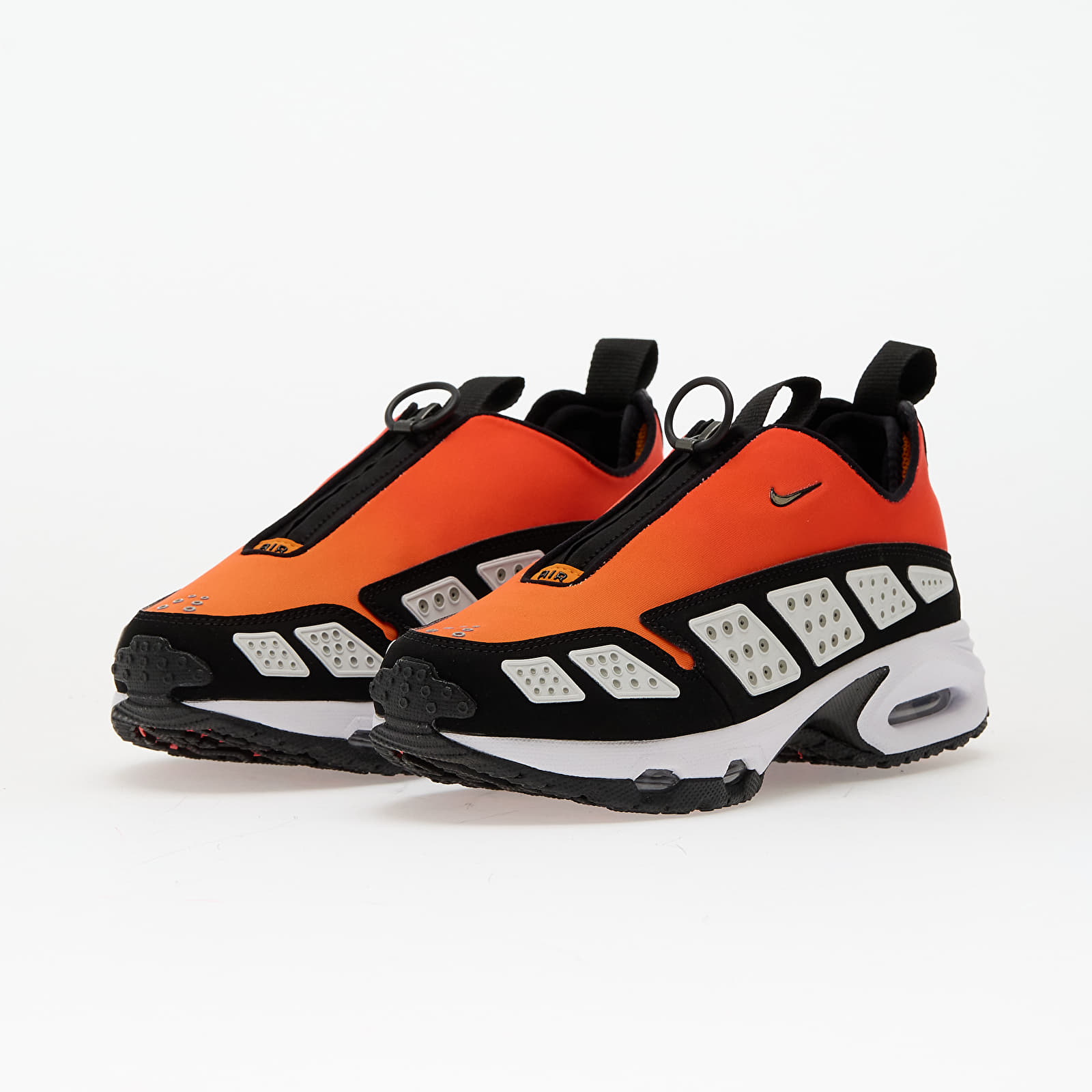 Sneakers und Schuhe für Frauen Nike W Air Max Sndr Brt Crimson/ Black-Brt Ceramic-White-Silver
