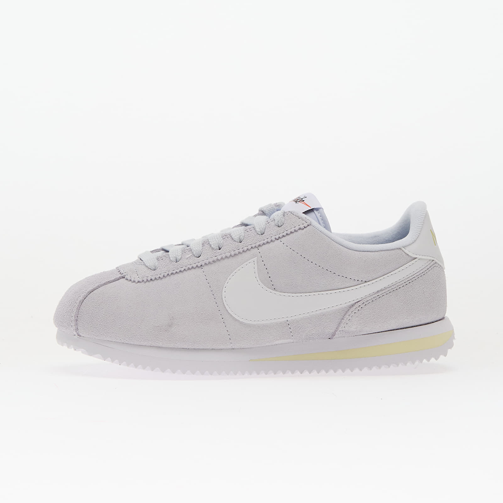 Women's sneakers and shoes Nike W Cortez Football Grey/ White-Alabaster-Black-Safety Orange