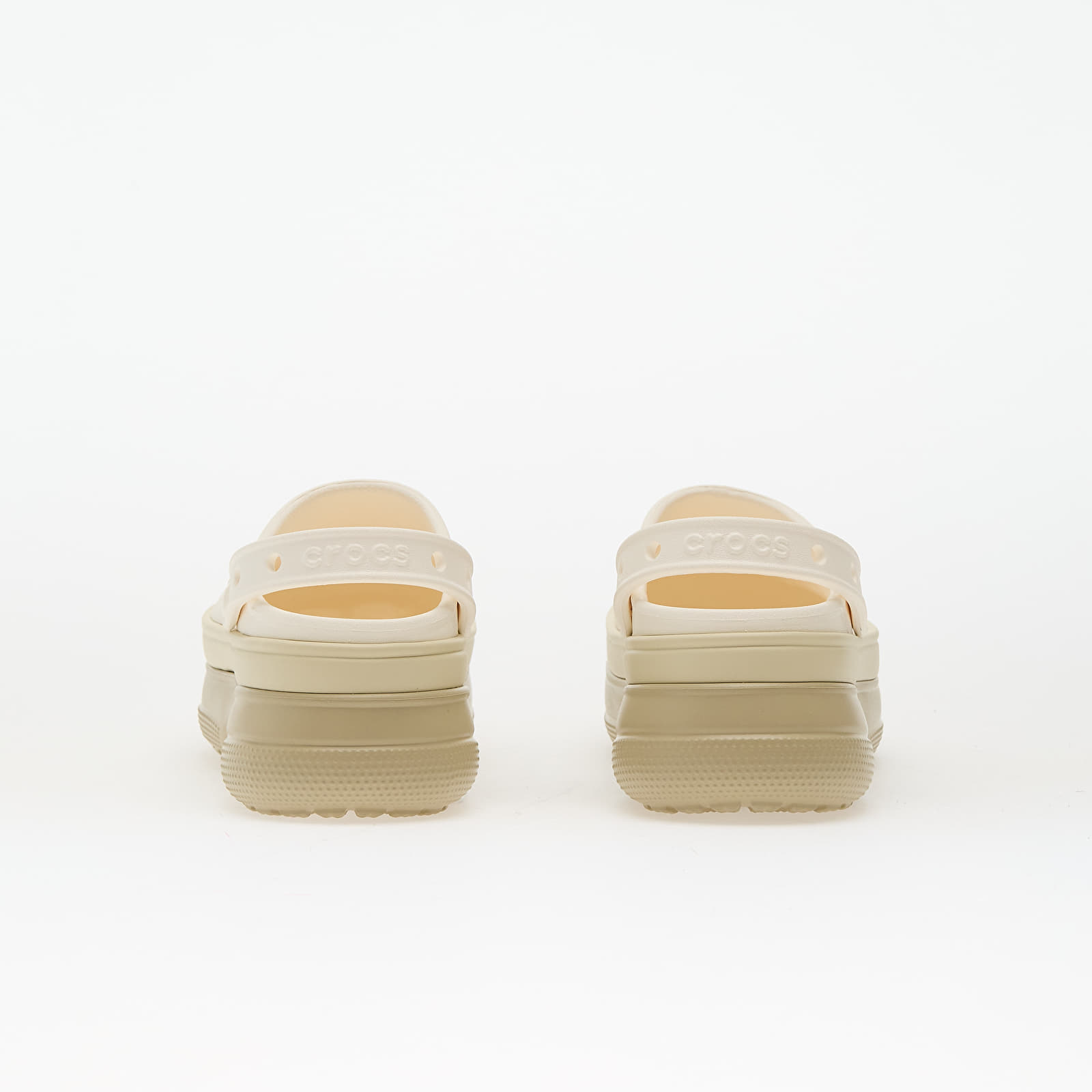 Miesten lenkkarit ja kengät Crocs Classic Stacked Clog Chalk