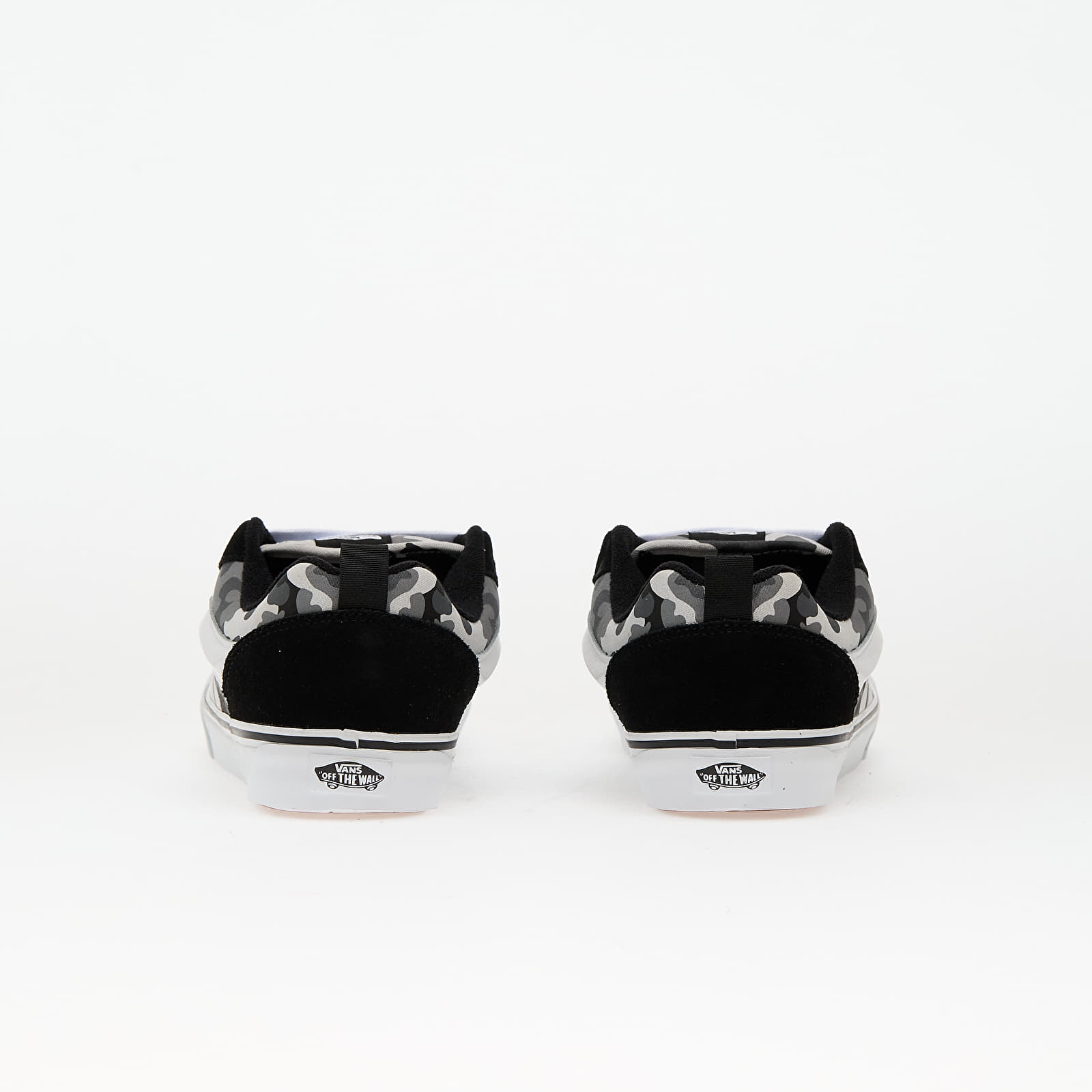 Чоловіче взуття Vans Knu Skool Camo Black/ White