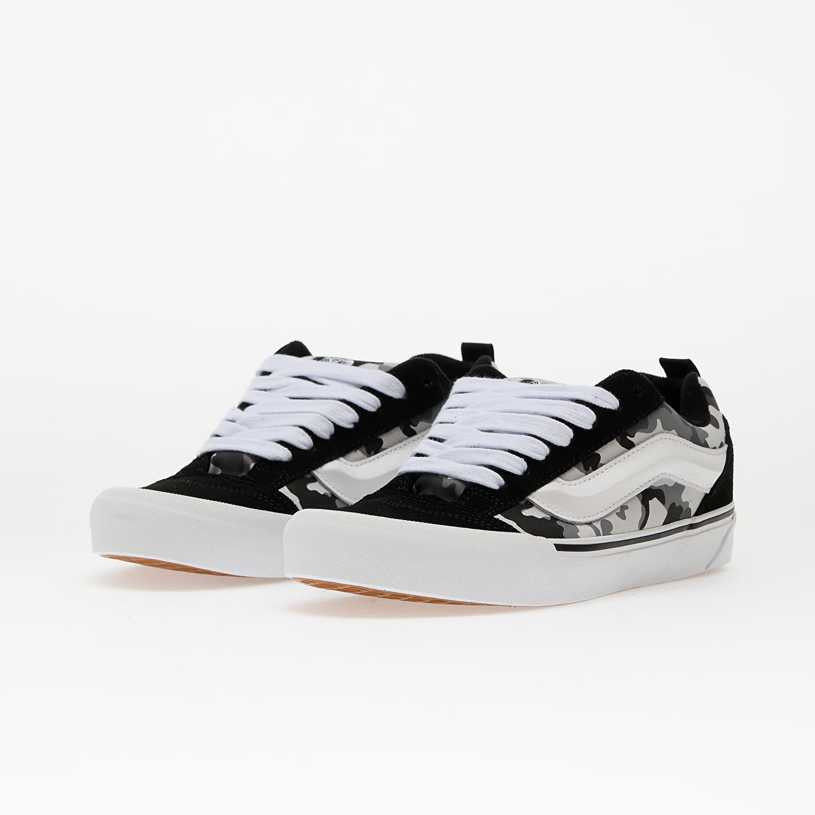 Чоловіче взуття Vans Knu Skool Camo Black/ White