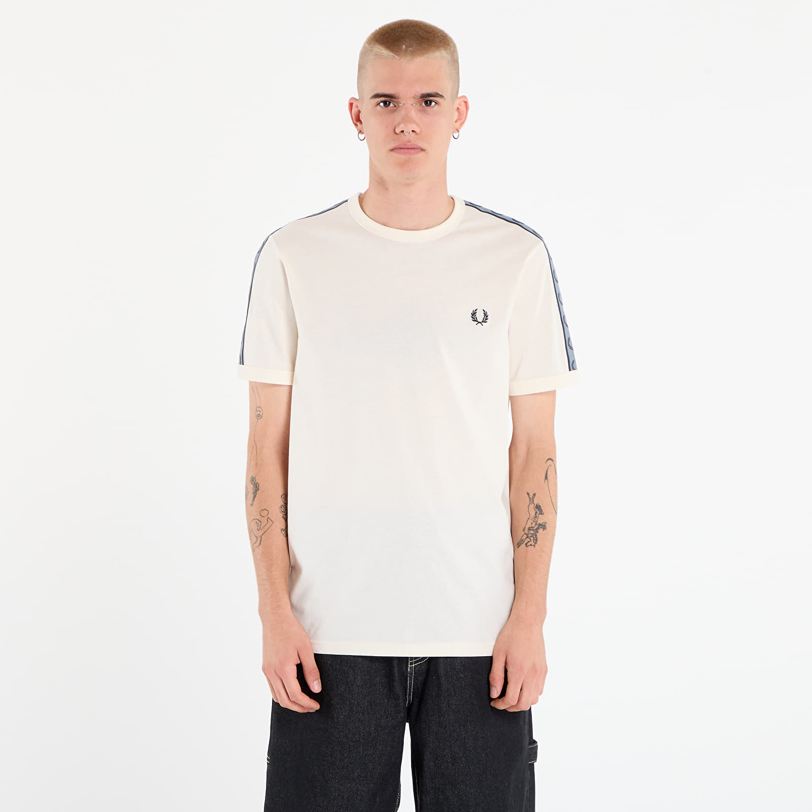 Magliette da uomo FRED PERRY Contrast Tape Ringer T-Shirt UNISEX Ecru/ Navy