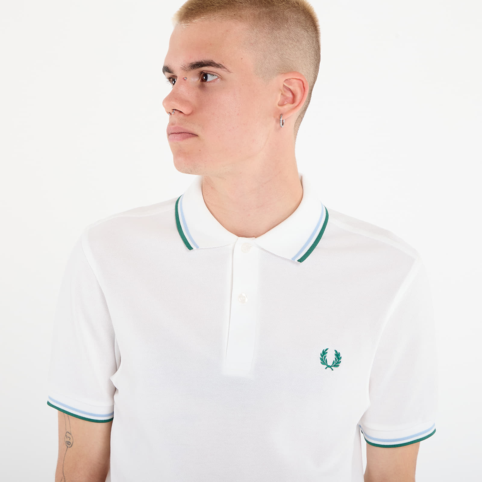 Camisetas de hombre FRED PERRY Twin Tipped Fred Perry Shirt UNISEX Snow White /Track Blue /Sport Green