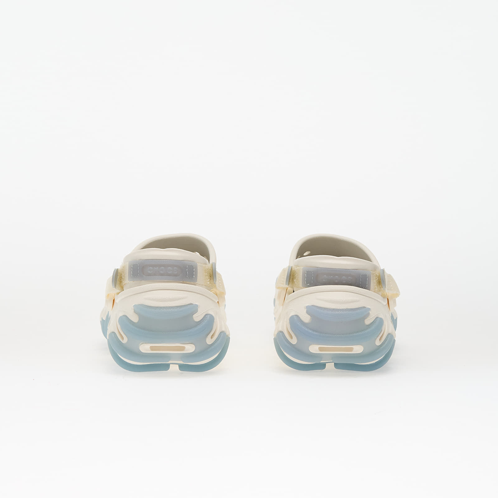 Miesten lenkkarit ja kengät Crocs Echo Icey RO Clog Chalk