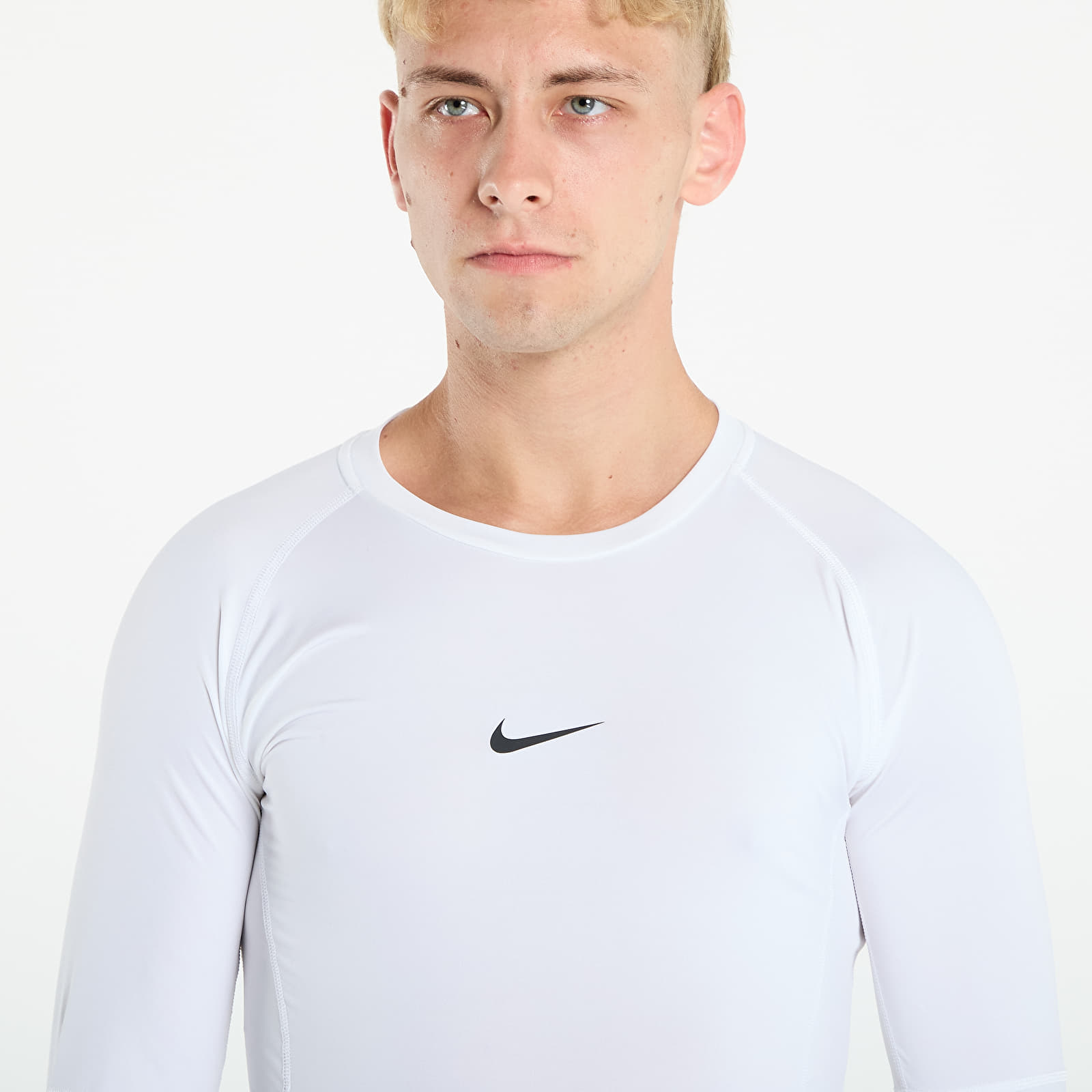 Men's T-shirts Nike Pro Men's Dri-FIT Tight Long-Sleeve Fitness Top White/ Black
