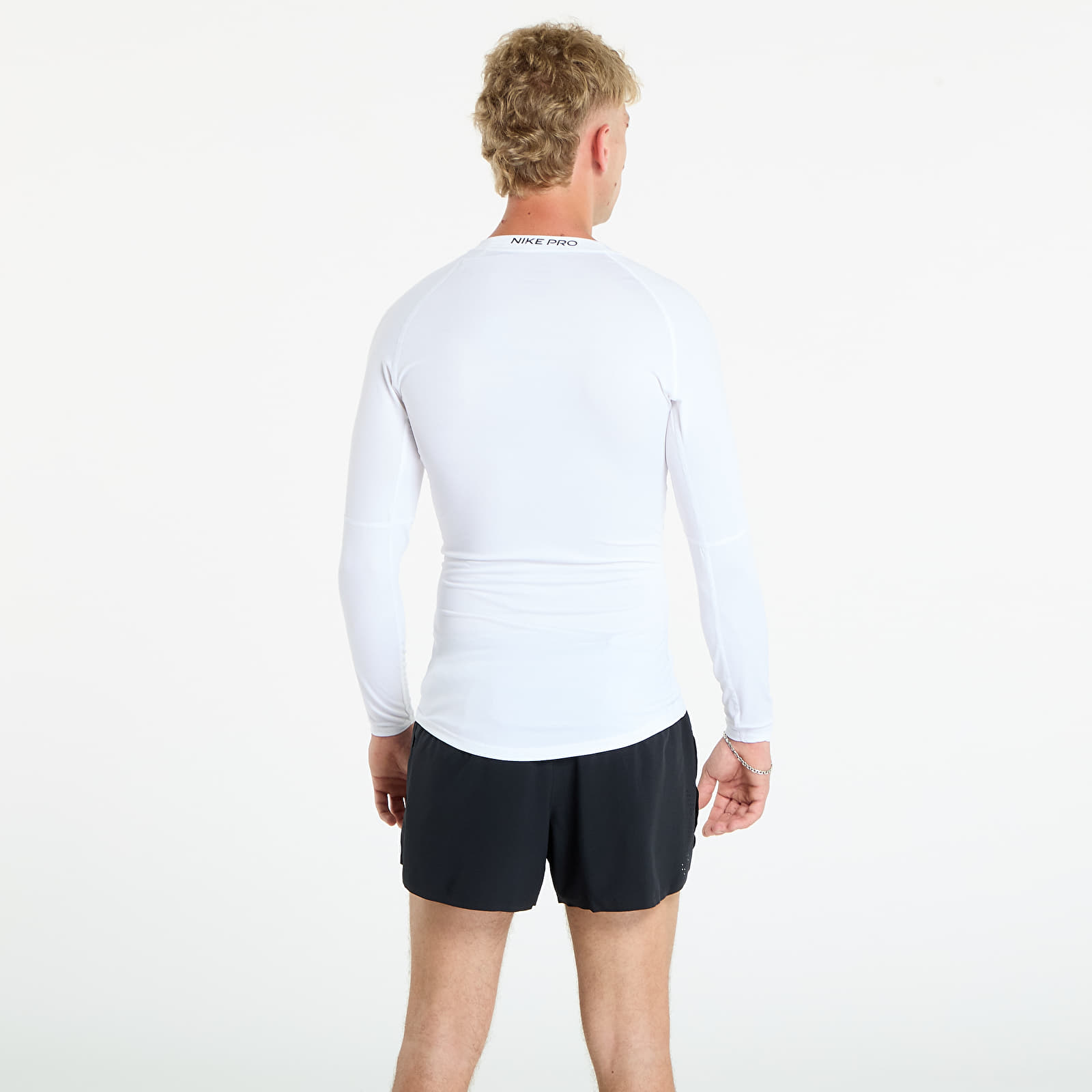 Men's T-shirts Nike Pro Men's Dri-FIT Tight Long-Sleeve Fitness Top White/ Black