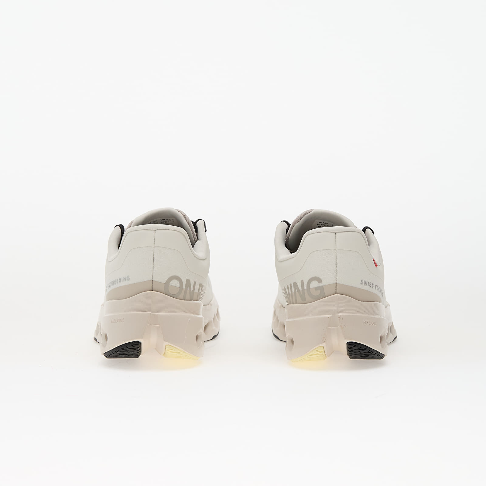 Men's sneakers and shoes On M Cloudsurfer Next Ivory/ Silver