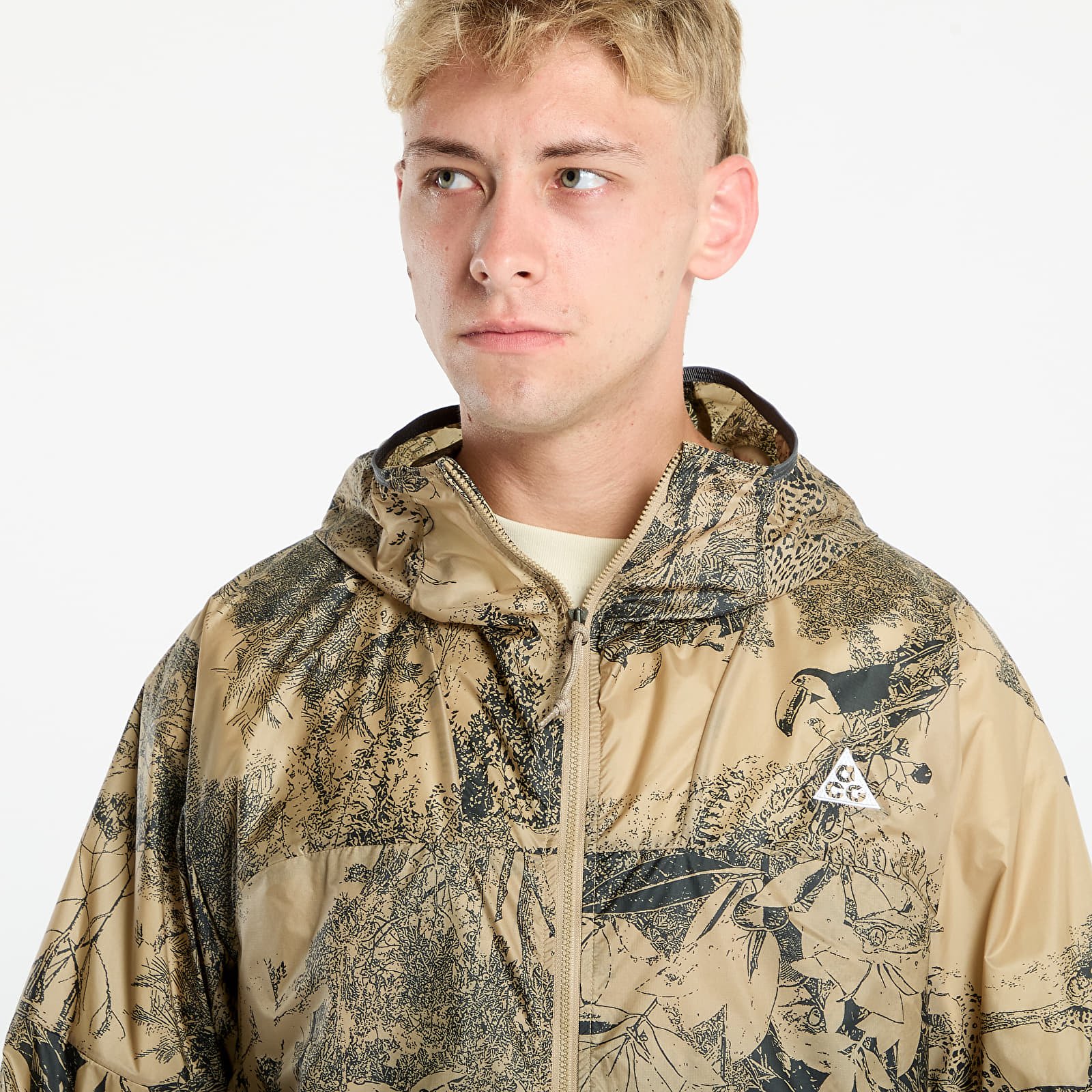 Chaquetas de hombre Nike ACG "Cinder Cone" Men's Windproof Jacket Parachute Beige/ Anthracite/ Summit White