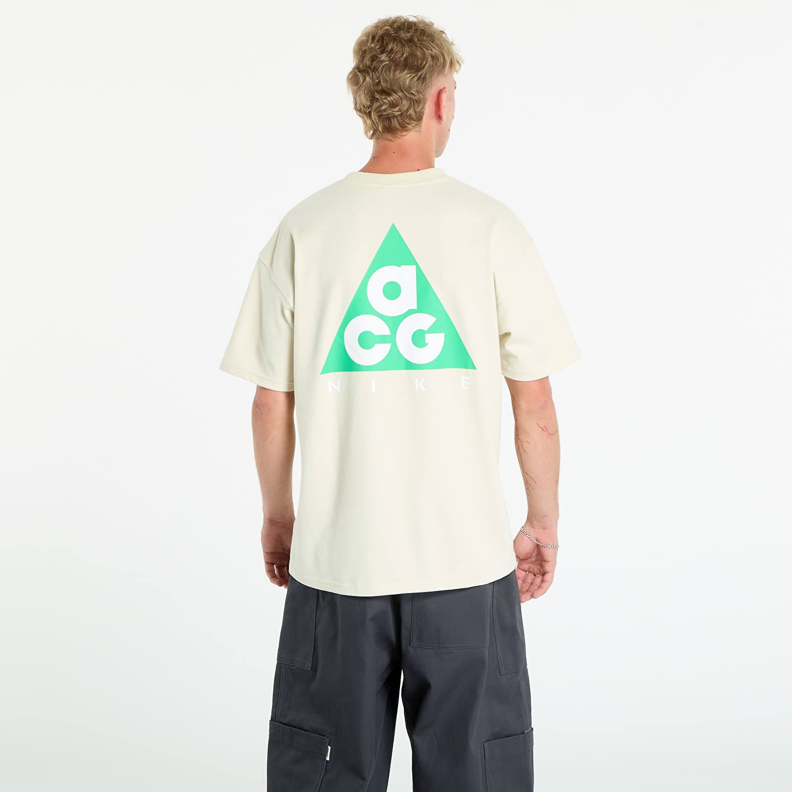Men's T-shirts Nike ACG Men's Max90 T-Shirt Lt Khaki