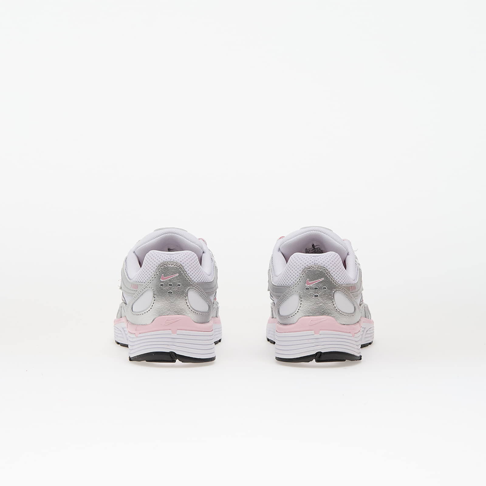Chaussures et baskets femme Nike W P-6000 White/ Metallic Silver-Elemental Pink-Black