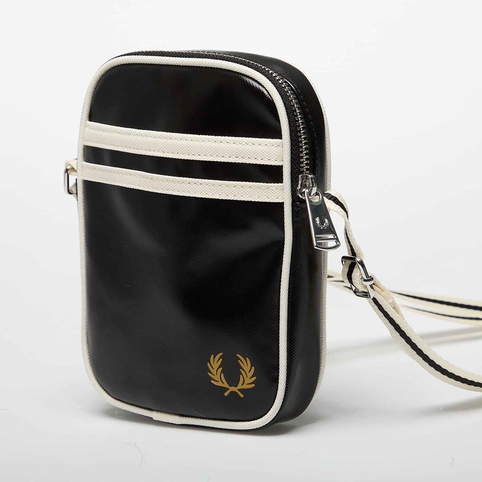 Umhängetaschen FRED PERRY Classic Small Side Bag Black/ Ecru