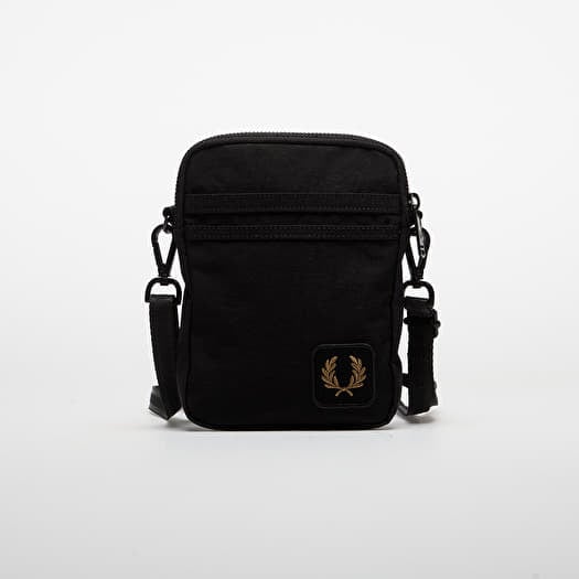Tasche FRED PERRY Nylon Badge Small Side Bag Black