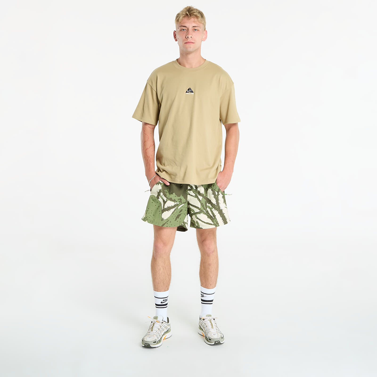Men's shorts Nike ACG "Reservoir Goat" Men's Shorts Lt Khaki/ Summit White