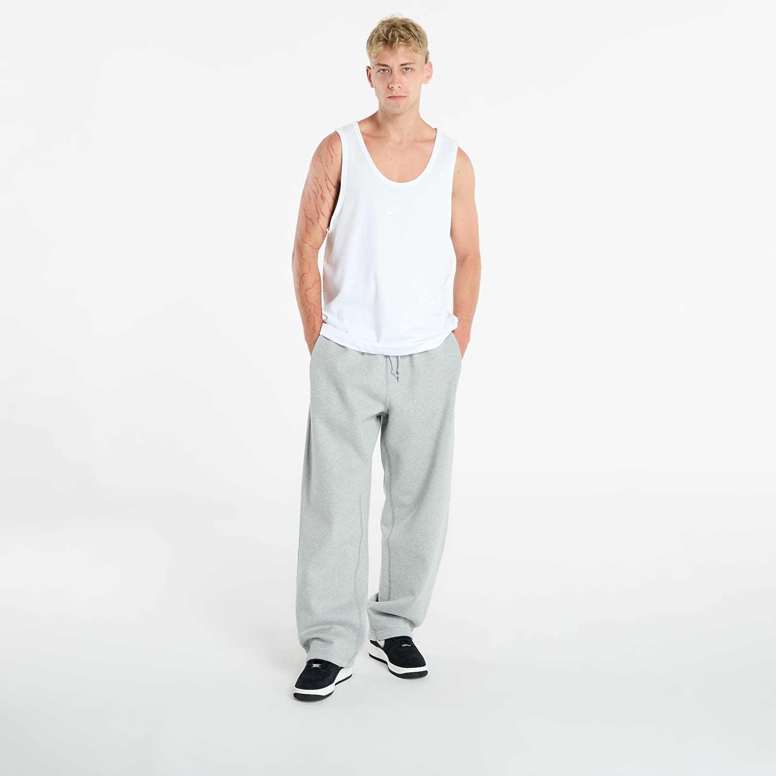 Men's sweatpants Nike Solo Swoosh Men's Fleece Open-Hem Pants Dk Grey Heather/ Lt Smoke Grey/ White
