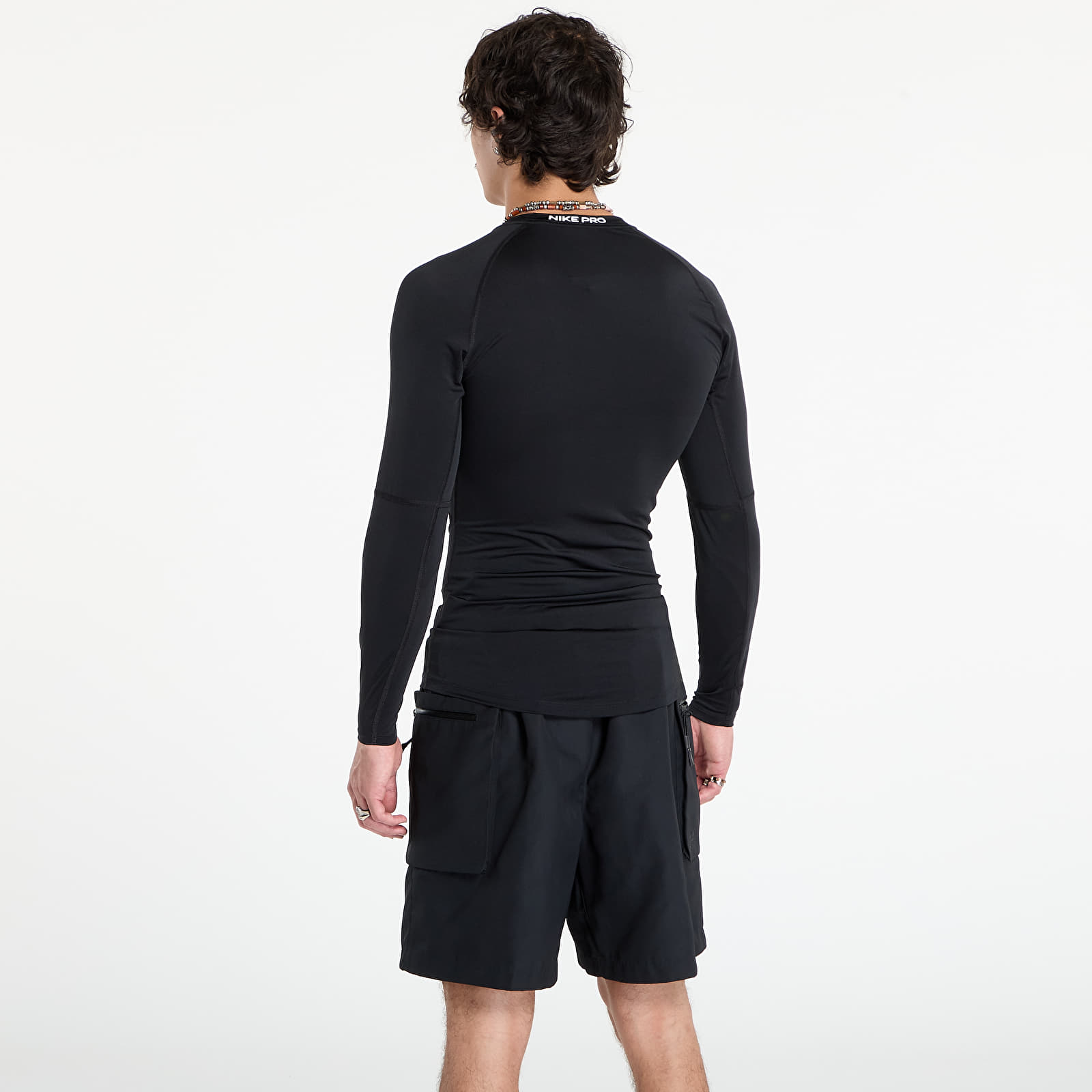 T-Shirts Männer Nike Pro Men's Dri-FIT Tight Long-Sleeve Fitness Top Black/ White