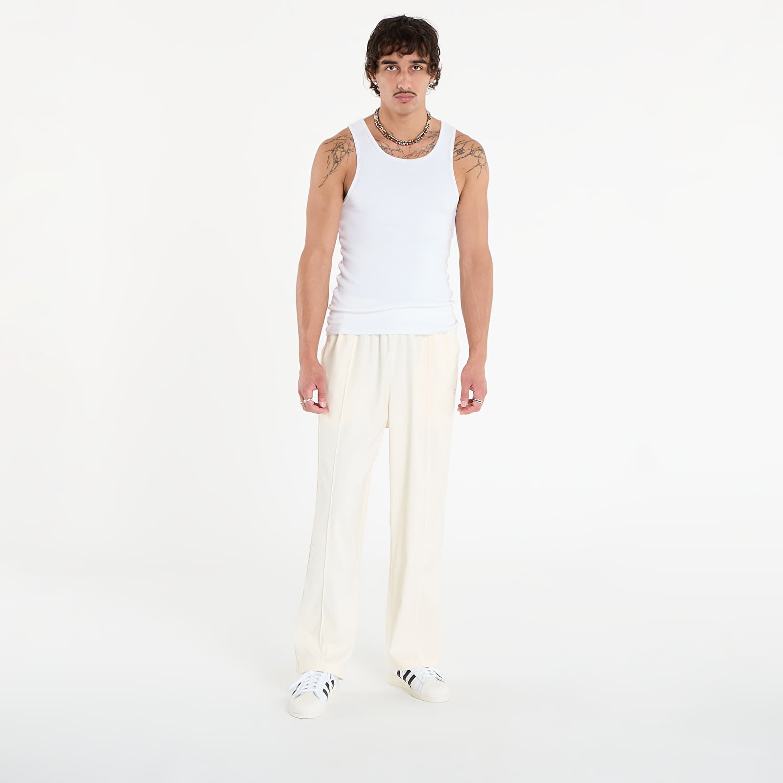 Hosen für Männer adidas Premium Baggy Track Pants Cream White/ Black