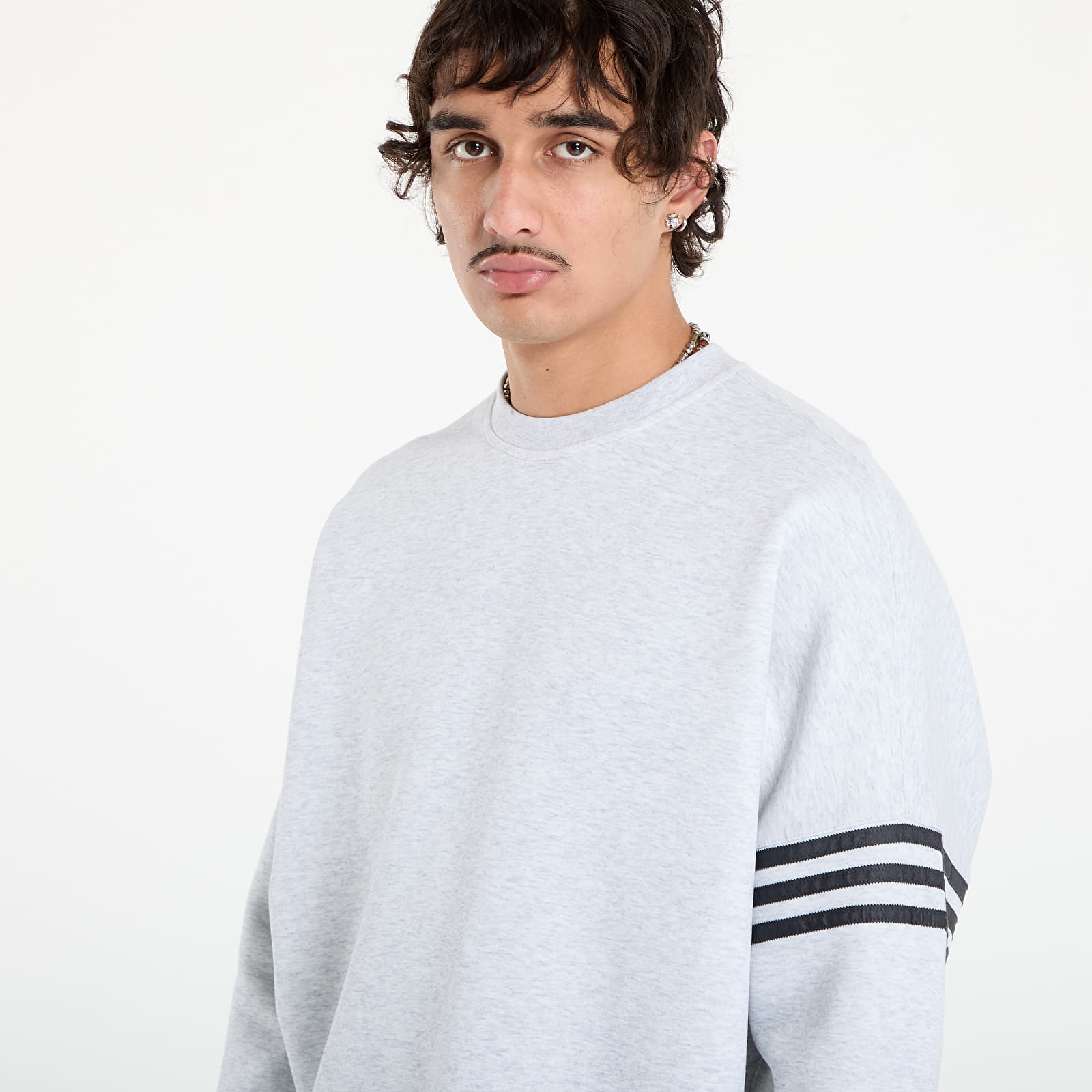Hoodies and sweatshirts adidas Neuclassics Oversized Crew Sweatshirt Light Grey Heather