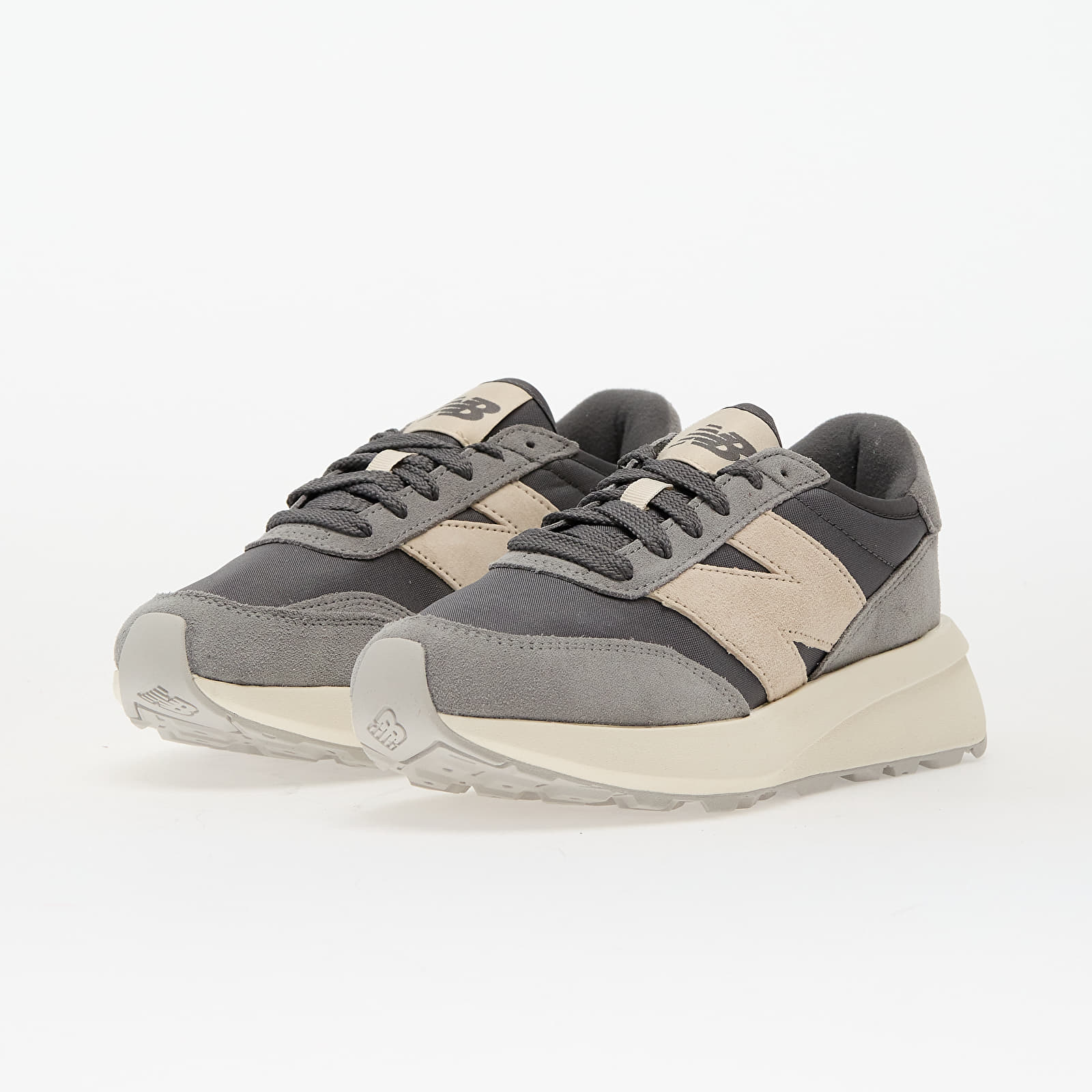 Turnschuhe und Schuhe für Männer New Balance 370 Castle Rock