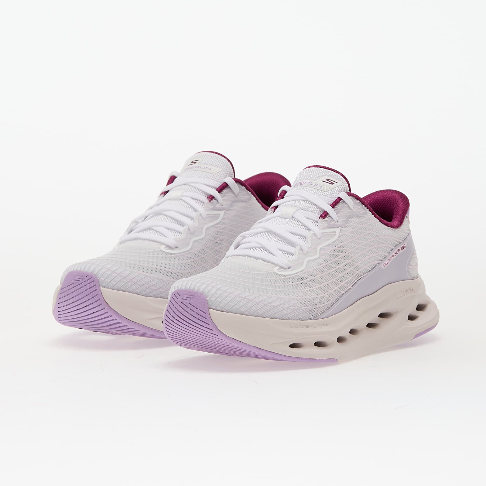Women's sneakers and shoes Skechers Max Cushioning Glide-Step White