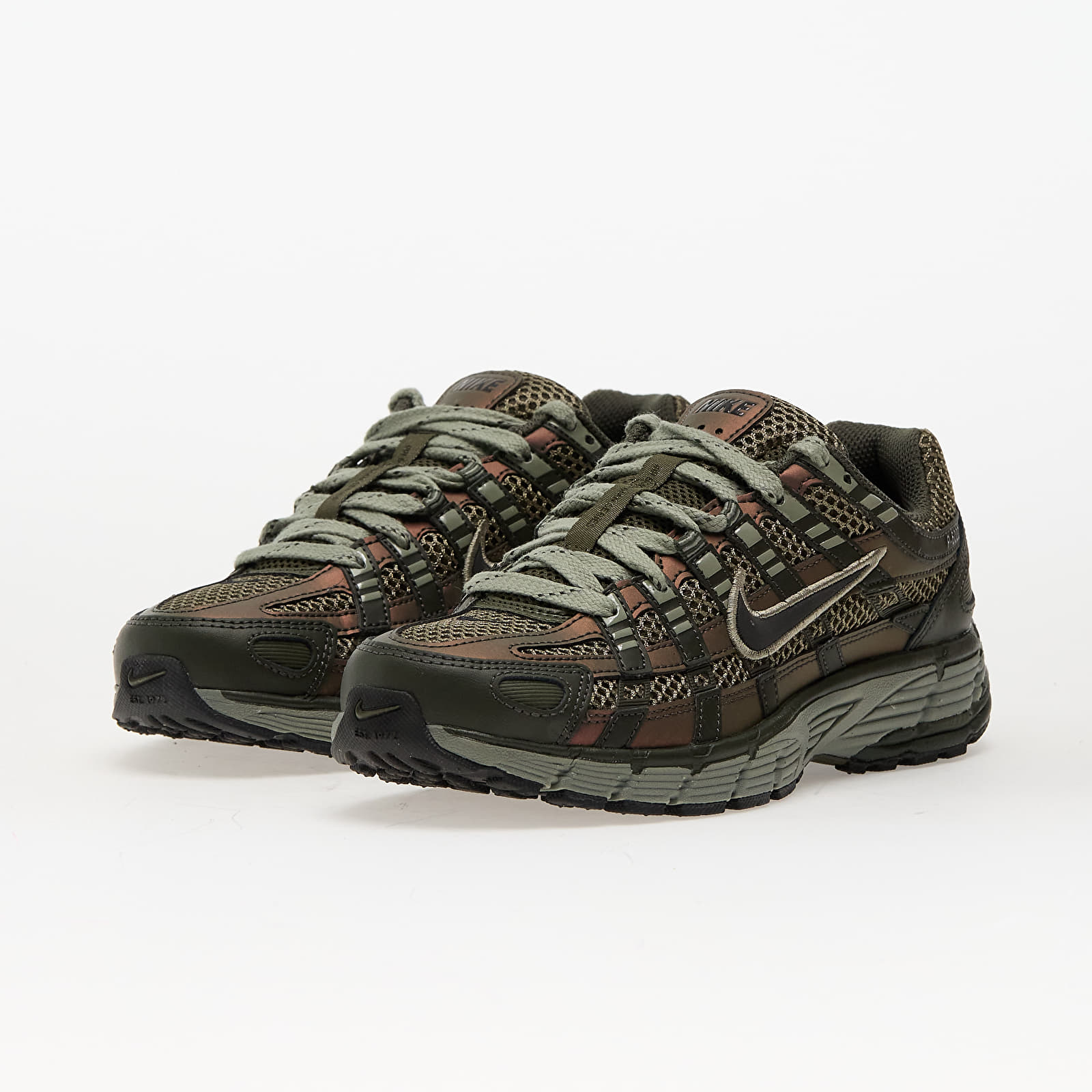 Women's sneakers and shoes Nike W P-6000 Se Sequoia/ Black-Cargo Khaki-Lt Army