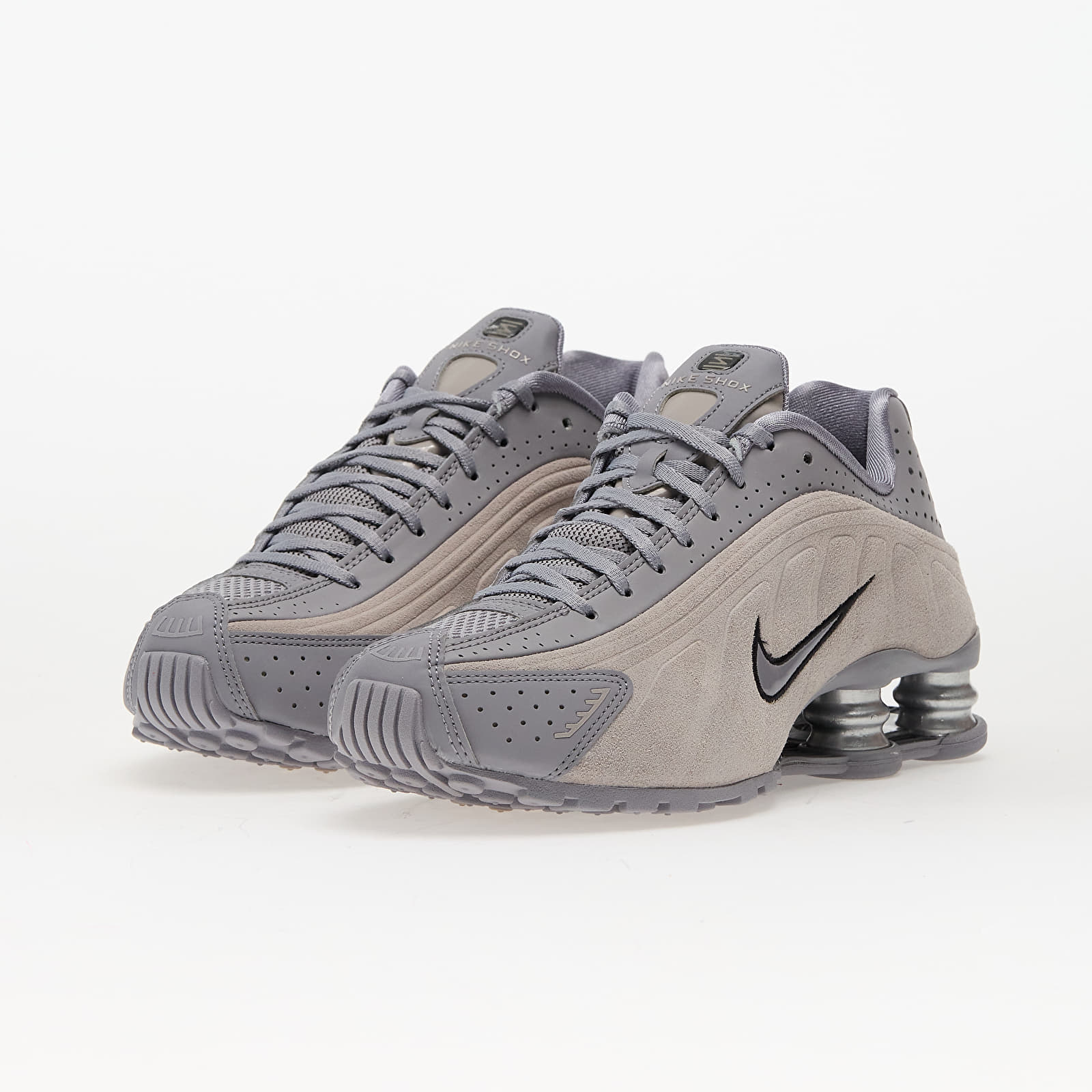 Sneakers und Schuhe für Frauen Nike W Shox R4 Cement Grey/ Black-College Grey-Mtlc Silver