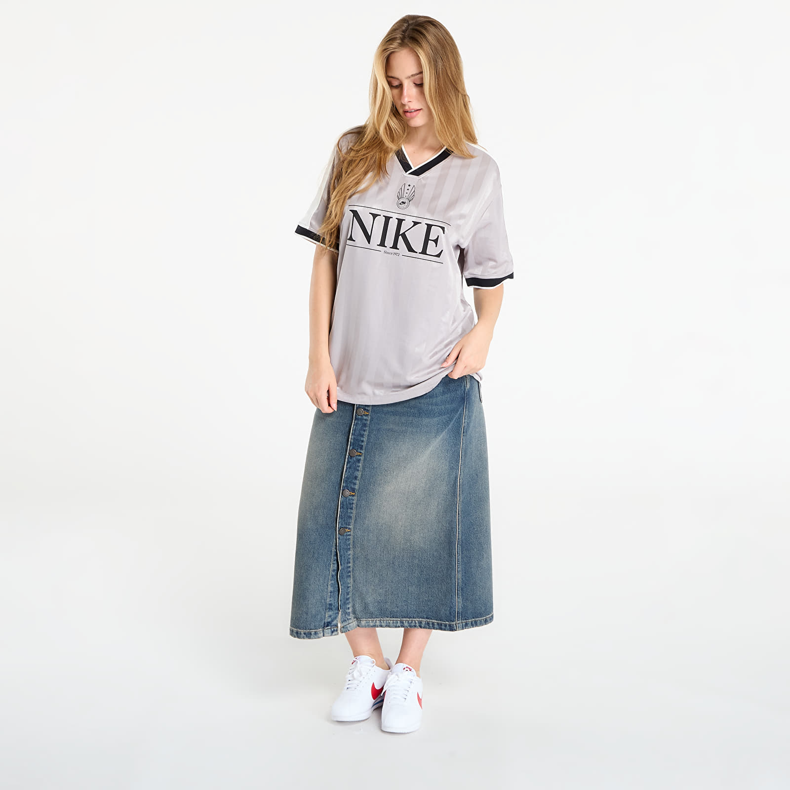 Trikots für Frauen Nike Sportswear Women's V-Neck Jersey Top College Grey/ Sail/ Black/ Black