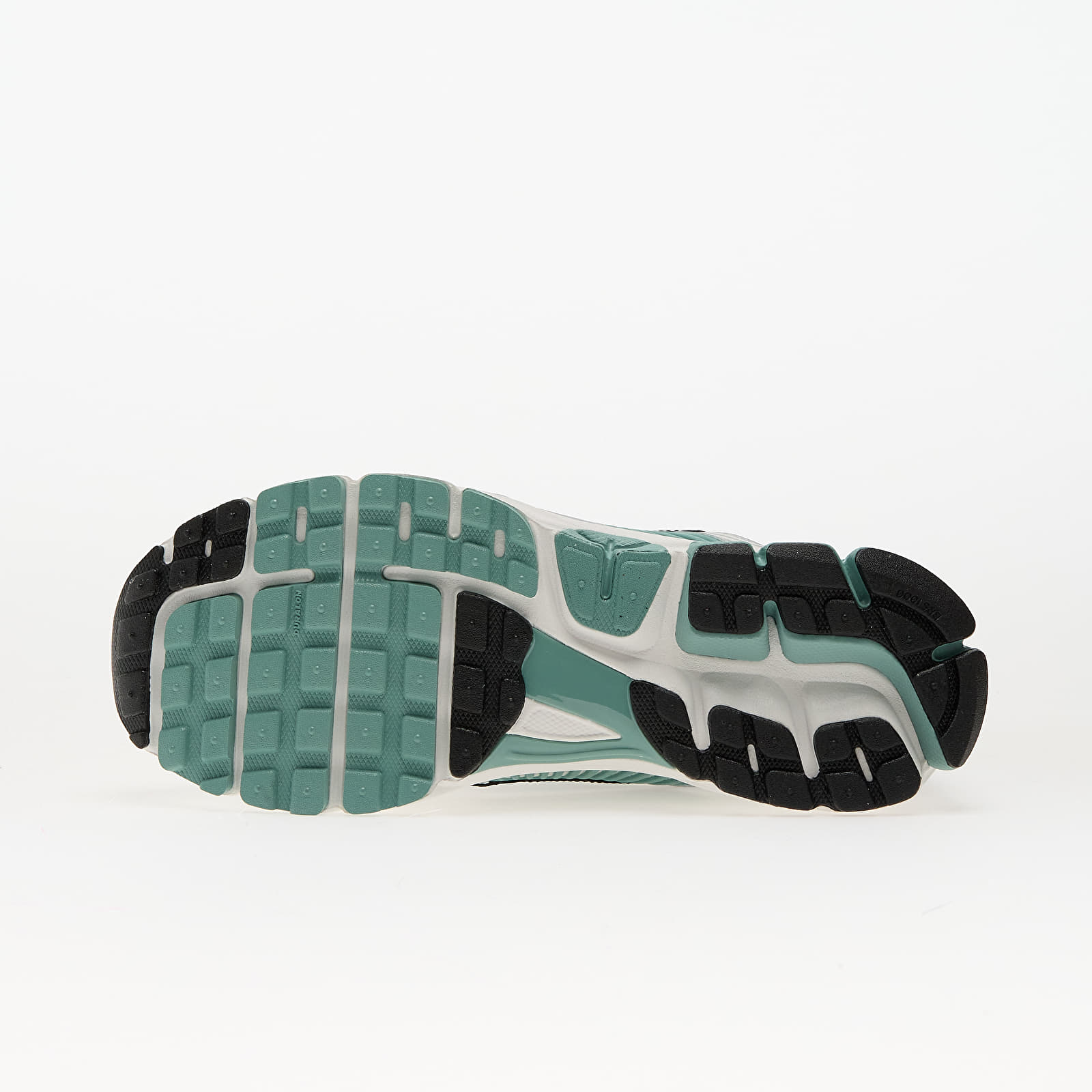 Women's sneakers and shoes Nike W Zoom Vomero 5 Summit White/ Mtlc Silver-Wolf Grey-Pure Platinum-Cannon-Black