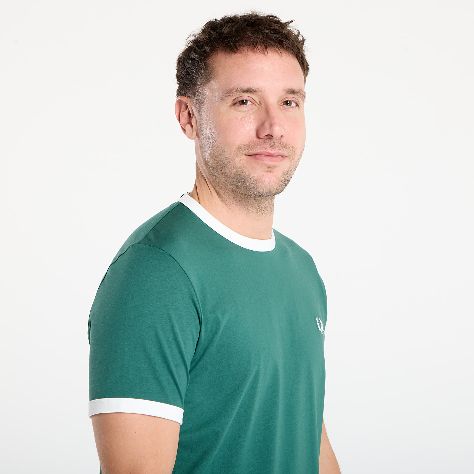 Tricouri bărbați FRED PERRY Ringer T-Shirt Sport Green/ Snow White