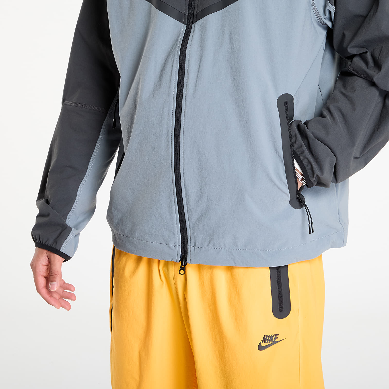Meeste jakid Nike Tech Men's Woven Jacket Cool Grey/ Anthracite/ Black