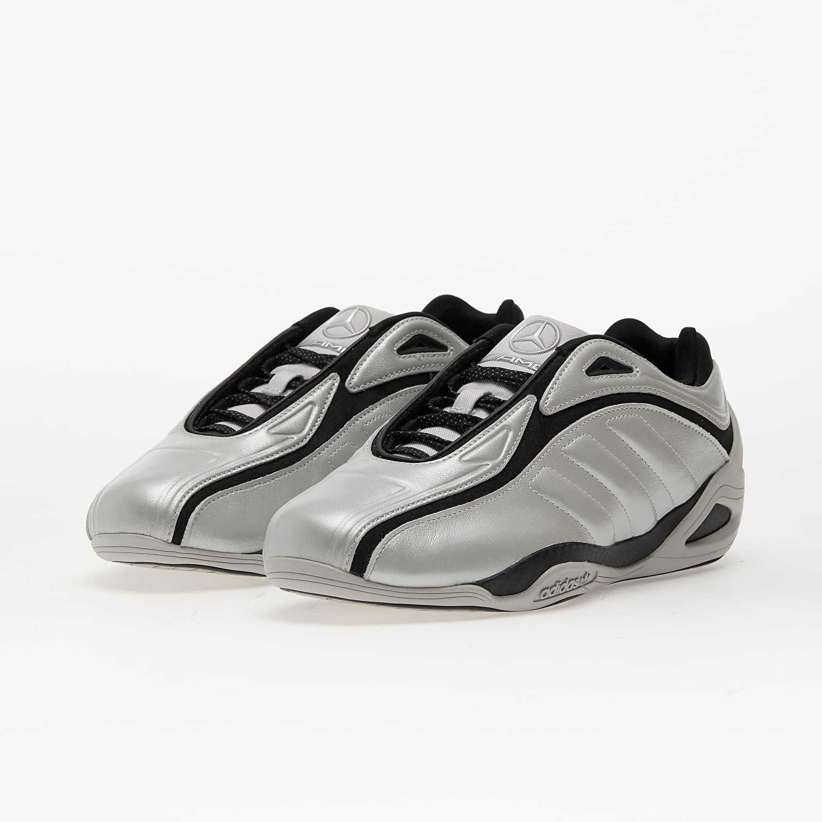 Men's sneakers and shoes adidas Adiracer Gt Mer Metallic Silver/ Core Black/ Grey Two