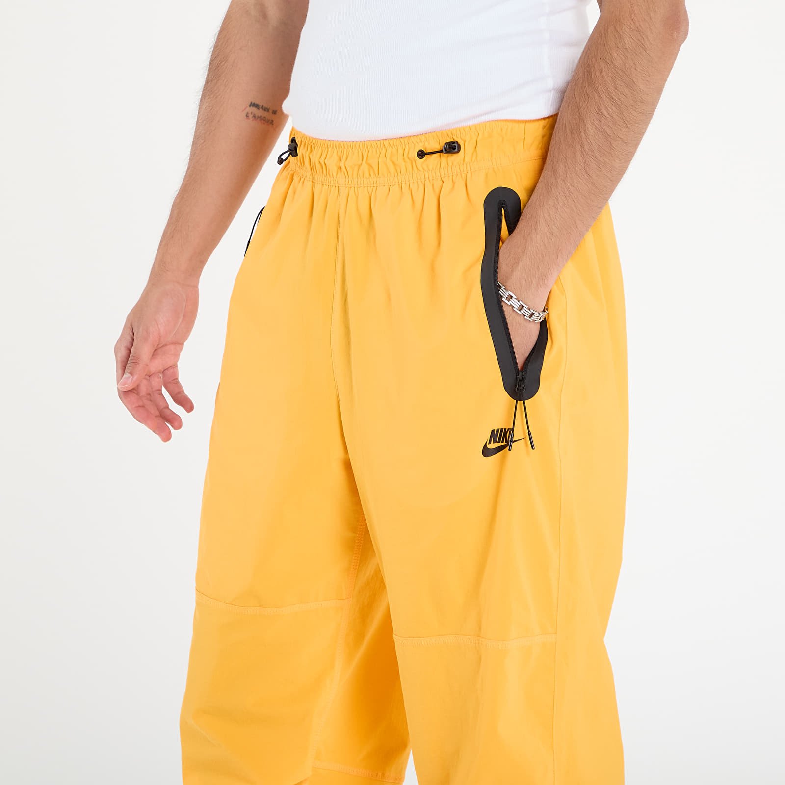 Hosen für Männer Nike Tech Men's Woven Pants Sundial