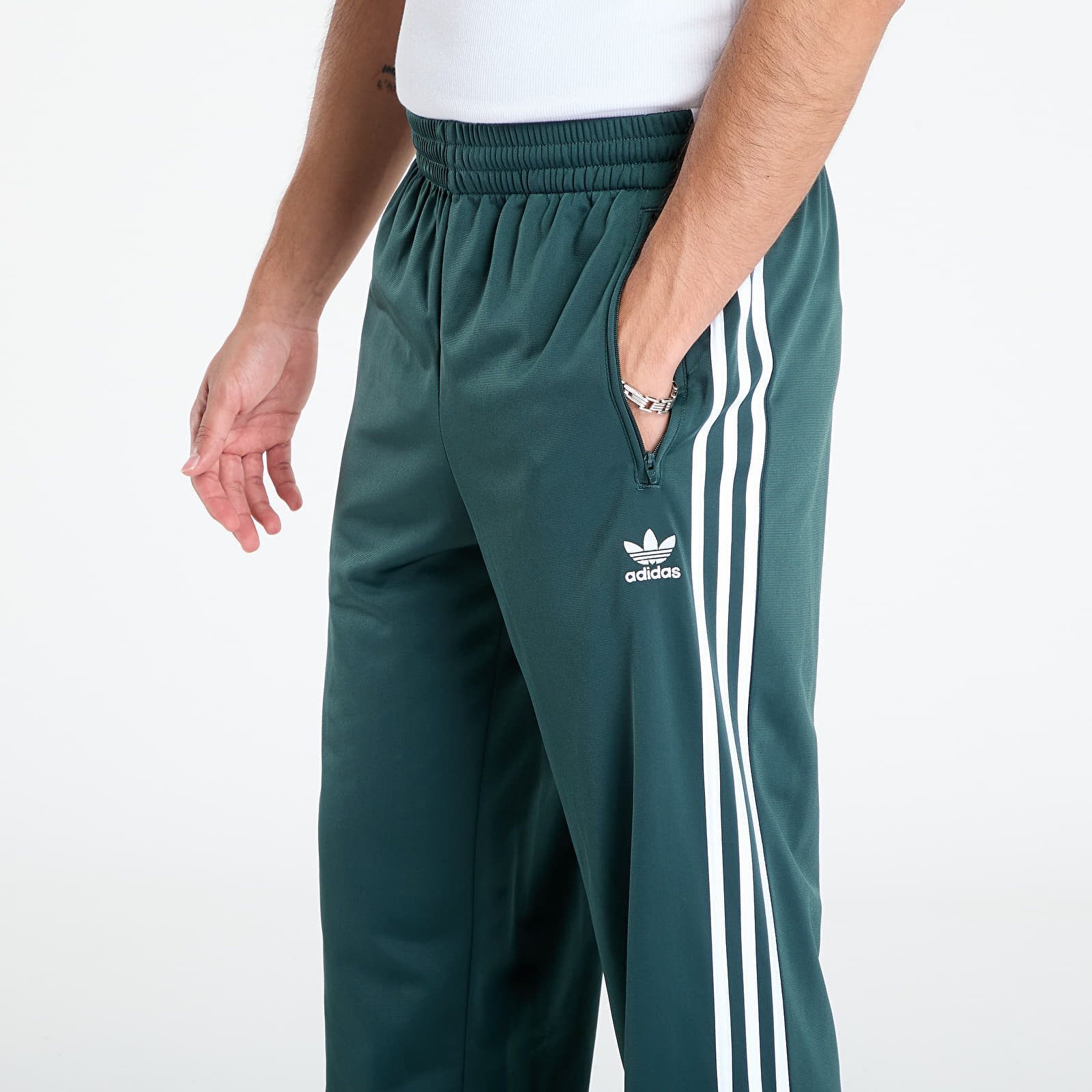 Herren-Sweatpants adidas Adicolor Classics Firebird Track Tracksuit Bottoms Mineral Green
