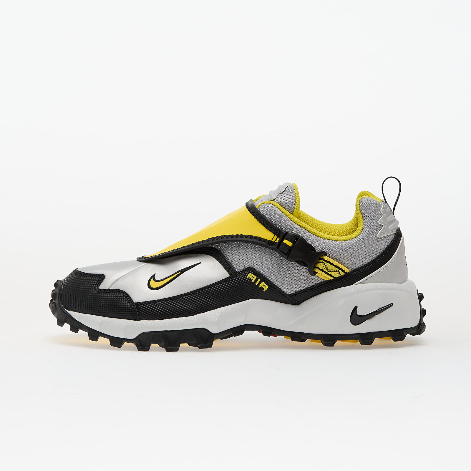 Men's sneakers and shoes Nike Acg Phassad Black/ Yellow Zest-Metallic Silver