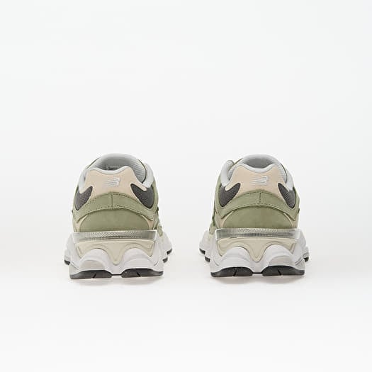 New Balance 9060 Garter Snake | Queens