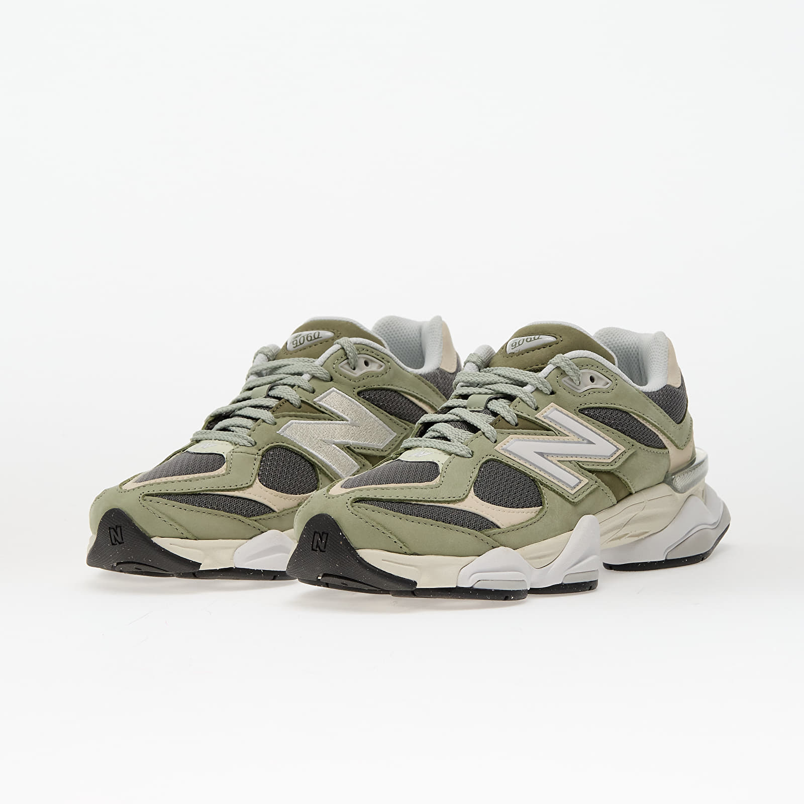Herenschoenen New Balance 9060 Garter Snake
