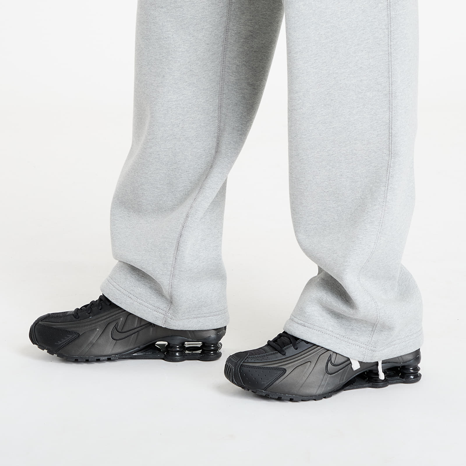Men's sweatpants Nike Solo Swoosh Men's Fleece Open-Hem Pants Dk Grey Heather/ Lt Smoke Grey/ White