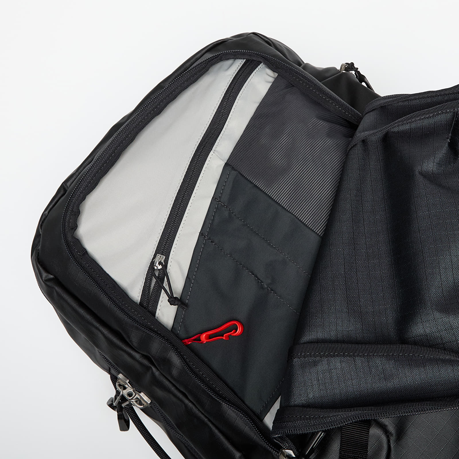 Mochilas para hombres Osprey Transporter Carry On Bag 36 Raven Black/ Black