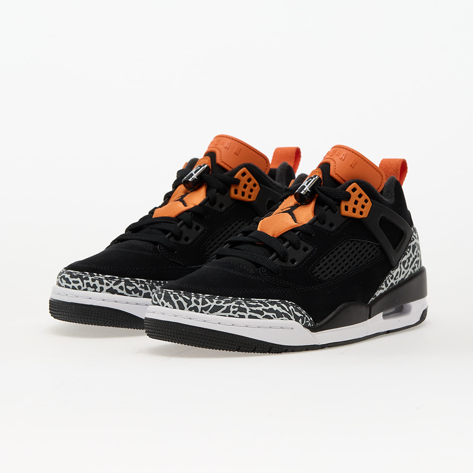 Men's sneakers and shoes Nike Jordan Spizike Low Black/ Black-Starfish-White-Photon Dust