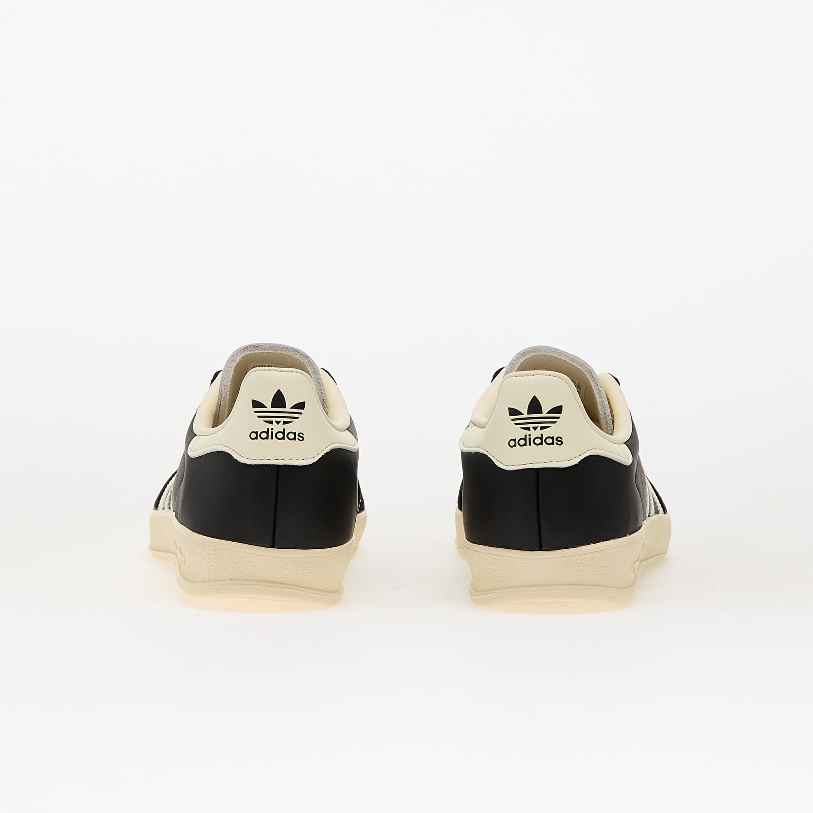 Moški čevlji adidas Gazelle Indoor Core Black/ Crew White/ Gold Metallic